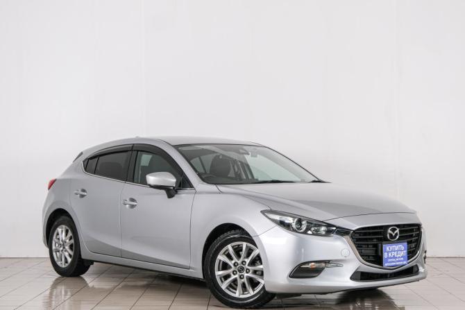 Mazda Axela III Рестайлинг с пробегом 2018 года, цена 1 549 000 рублей, 100857 км, хэтчбек, Автокод Объявления