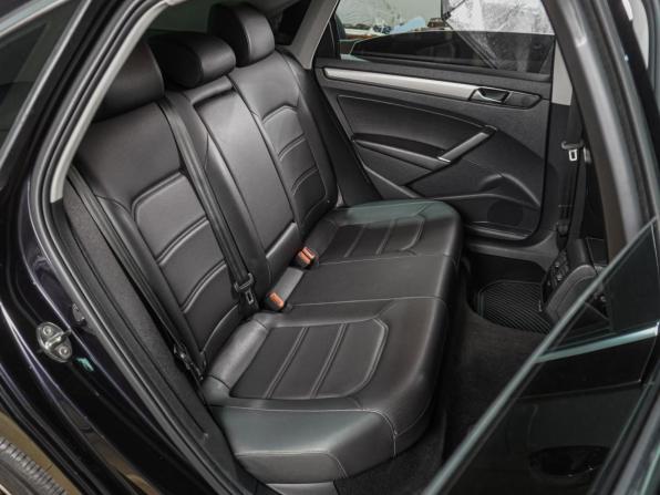 Volkswagen Passat B8 Рестайлинг с пробегом 2021 года, цена 1 999 000 рублей, 132239 км, седан, Автокод Объявления