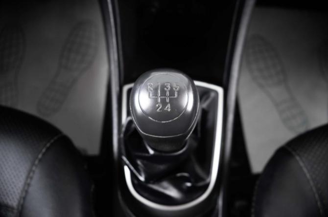 Hyundai Solaris I Рестайлинг с пробегом 2015 года, цена 699 000 рублей, 358000 км, седан, Автокод Объявления