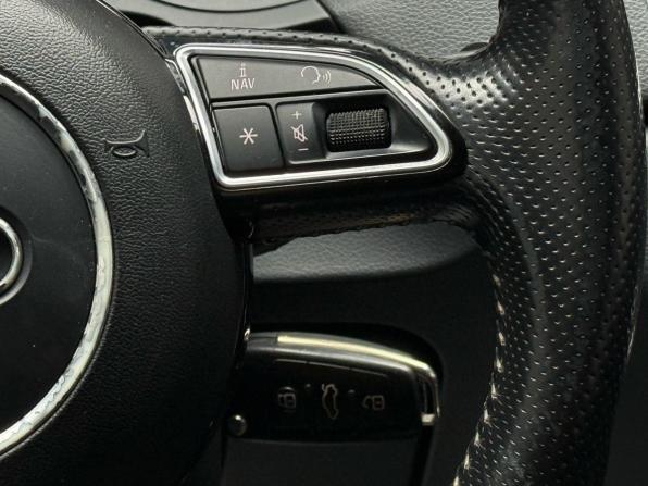 Audi Q3 I (8U) Рестайлинг с пробегом 2017 года, цена 2 019 000 рублей, 165018 км, внедорожник, Автокод Объявления