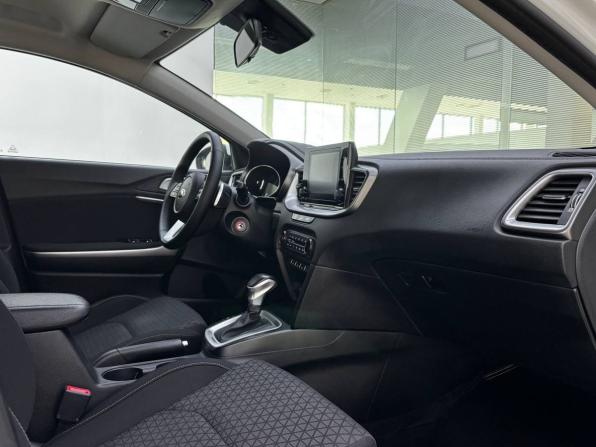 Kia Ceed III с пробегом 2020 года, цена 1 795 000 рублей, 93070 км, универсал, Автокод Объявления