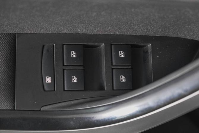 Opel Astra J с пробегом 2011 года, цена 819 000 рублей, 199866 км, хэтчбек, Автокод Объявления