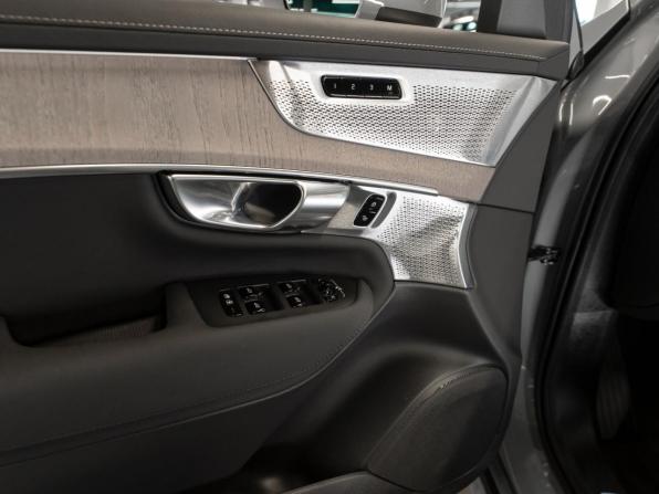Volvo XC90 II Рестайлинг 2 с пробегом 2026 года, цена 11 100 000 рублей, 20 км, внедорожник, Автокод Объявления