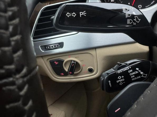 Audi A8 III (D4) Рестайлинг с пробегом 2016 года, цена 2 755 000 рублей, 260900 км, седан, Автокод Объявления