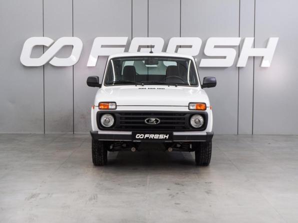 Lada (ВАЗ) Niva Legend с пробегом 2024 года, цена 779 000 рублей, 9738 км, внедорожник, Автокод Объявления
