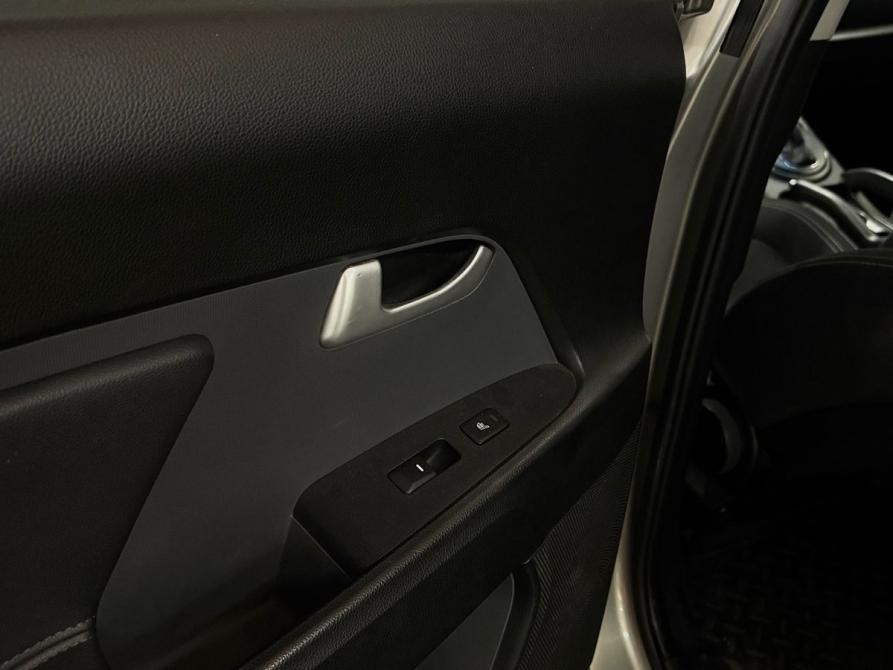Kia Sportage III Санкт-Петербург  - изображение 14