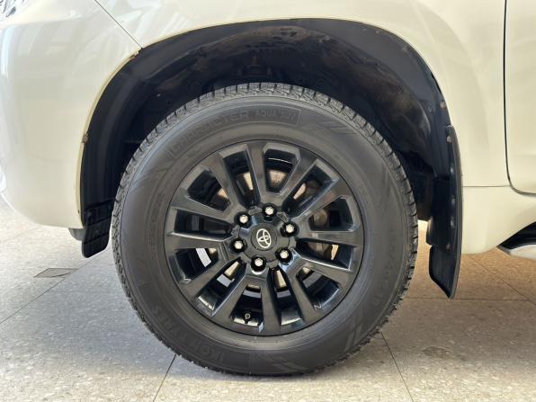 Toyota Land Cruiser Prado 150 Series Рестайлинг 2 с пробегом 2019 года, цена 4 600 000 рублей, 132293 км, внедорожник, Автокод Объявления