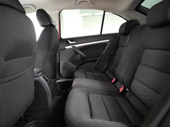 Skoda Octavia II (A5) Рестайлинг с пробегом 2012 года, цена 710 000 рублей, 163534 км, лифтбек, Автокод Объявления