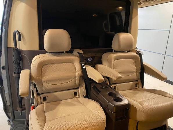 Mercedes-Benz V-Класс III (W447) с пробегом 2017 года, цена 6 300 000 рублей, 108675 км, минивэн, Автокод Объявления