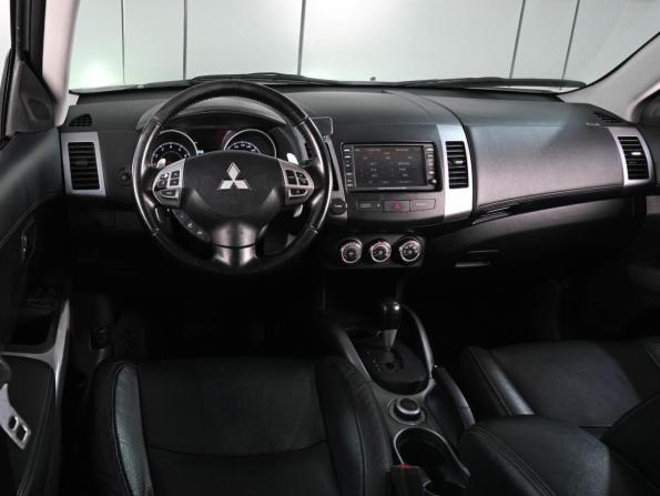 Mitsubishi Outlander II Рестайлинг с пробегом 2012 года, цена 1 089 000 рублей, 292551 км, внедорожник, Автокод Объявления