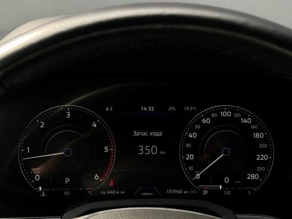 Volkswagen Touareg III с пробегом 2020 года, цена 4 198 600 рублей, 183960 км, внедорожник, Автокод Объявления