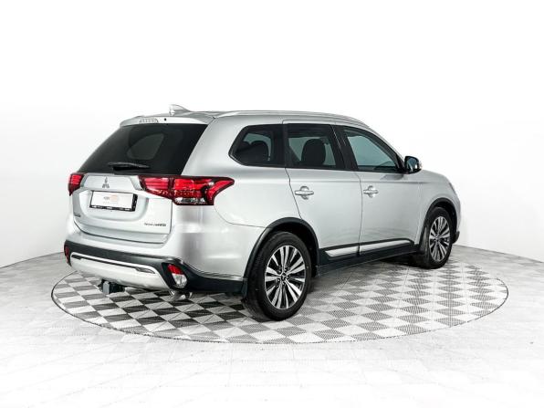 Mitsubishi Outlander III Рестайлинг 3 с пробегом 2019 года, цена 2 091 000 рублей, 127000 км, внедорожник, Автокод Объявления