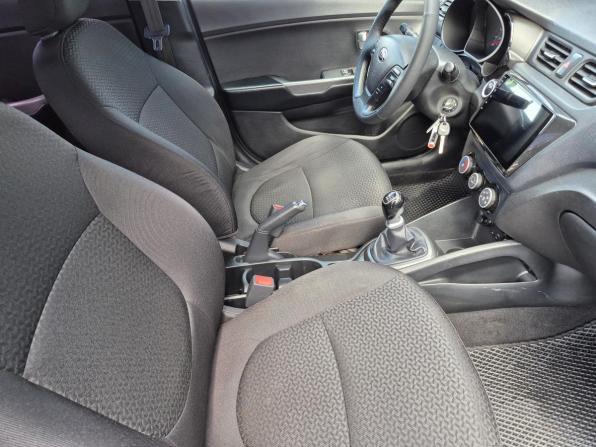 Kia Rio III Рестайлинг с пробегом 2017 года, цена 1 110 000 рублей, 159000 км, седан, Автокод Объявления