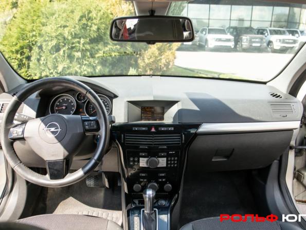 Opel Astra H Рестайлинг с пробегом 2008 года, цена 598 000 рублей, 214670 км, хэтчбек, Автокод Объявления