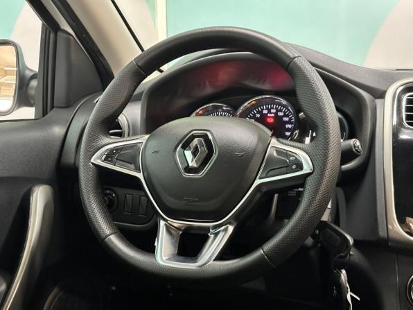 Renault Logan II Рестайлинг с пробегом 2020 года, цена 913 000 рублей, 127900 км, седан, Автокод Объявления