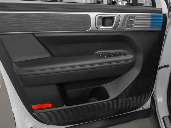 Hyundai Santa Fe V (MX5) с пробегом 2024 года, цена 5 700 000 рублей, 4915 км, внедорожник, Автокод Объявления