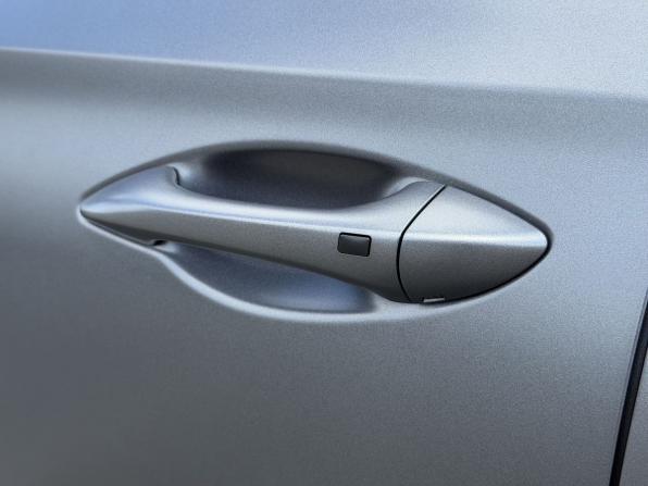 Hyundai Lafesta I Рестайлинг с пробегом 2025 года, цена 3 050 000 рублей, 119 км, седан, Автокод Объявления