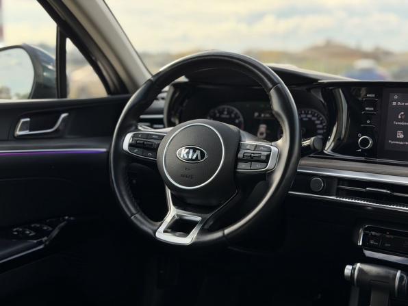 Kia K5 III с пробегом 2021 года, цена 2 600 000 рублей, 70682 км, седан, Автокод Объявления