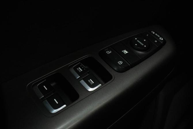 Kia Sportage IV Рестайлинг с пробегом 2020 года, цена 2 549 000 рублей, 101221 км, внедорожник, Автокод Объявления