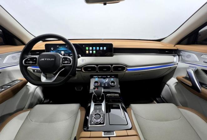 JETOUR X70+ I с пробегом 2024 года, цена 2 375 000 рублей, 15277 км, внедорожник, Автокод Объявления
