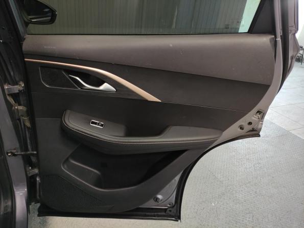 Omoda C5 I с пробегом 2022 года, цена 1 699 000 рублей, 53988 км, внедорожник, Автокод Объявления