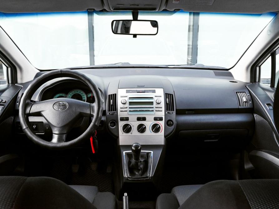 Toyota Corolla Verso I Рестайлинг 2 Екатеринбург  - изображение 16