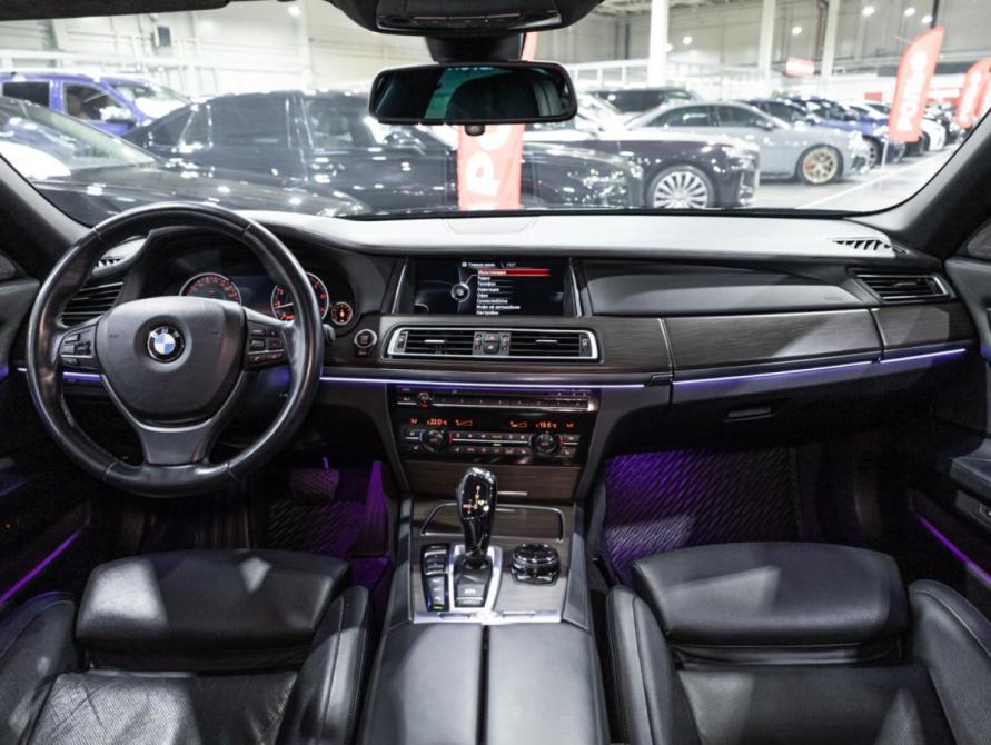 BMW 7 серии V (F01/F02/F04) Рестайлинг Санкт-Петербург  - изображение 14