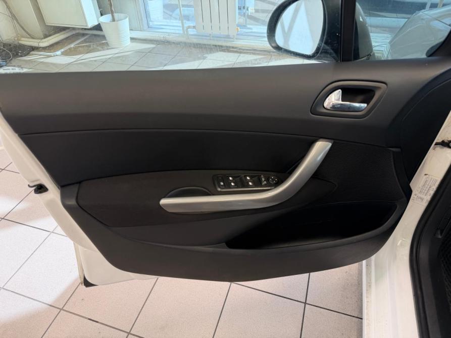 Peugeot 408 I Волгоград  - изображение 14