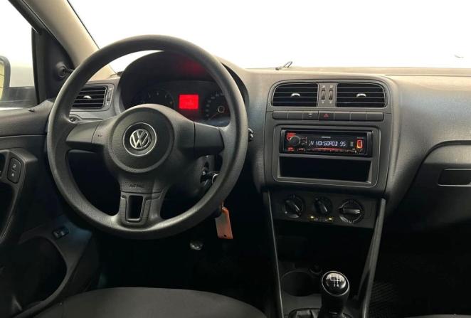 Volkswagen Polo V с пробегом 2013 года, цена 655 000 рублей, 193598 км, седан, Автокод Объявления