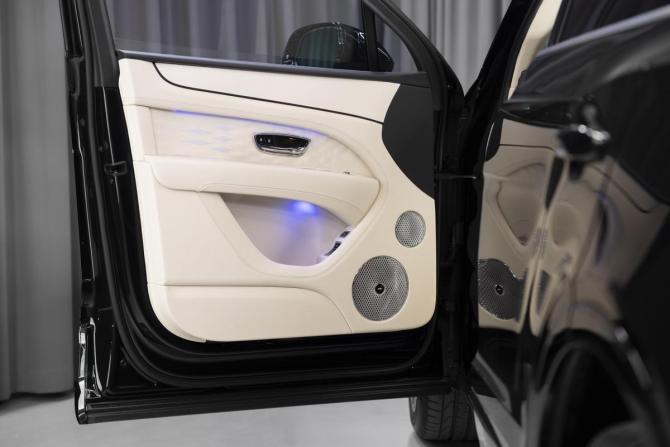 Новый Bentley Bentayga I Рестайлинг 2026 года, цена 43 599 200 рублей, внедорожник, Автокод Объявления