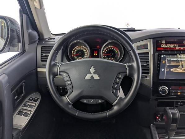 Mitsubishi Pajero IV Рестайлинг 2 с пробегом 2021 года, цена 4 350 000 рублей, 32830 км, внедорожник, Автокод Объявления