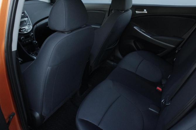 Hyundai Solaris I Рестайлинг с пробегом 2015 года, цена 1 245 000 рублей, 70282 км, хэтчбек, Автокод Объявления