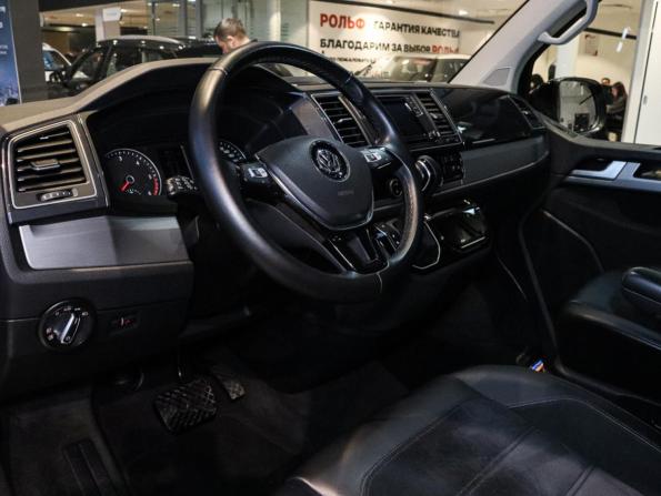 Volkswagen Multivan T6 с пробегом 2018 года, цена 5 200 000 рублей, 74000 км, минивэн, Автокод Объявления