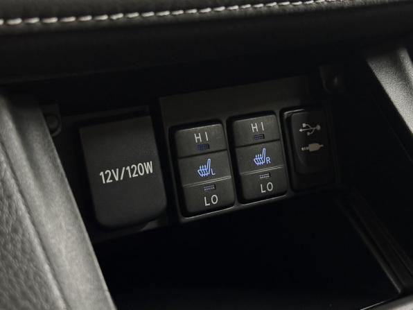 Toyota Corolla XI (E160 E170 E180) Рестайлинг 1 с пробегом 2016 года, цена 1 670 000 рублей, 98150 км, седан, Автокод Объявления