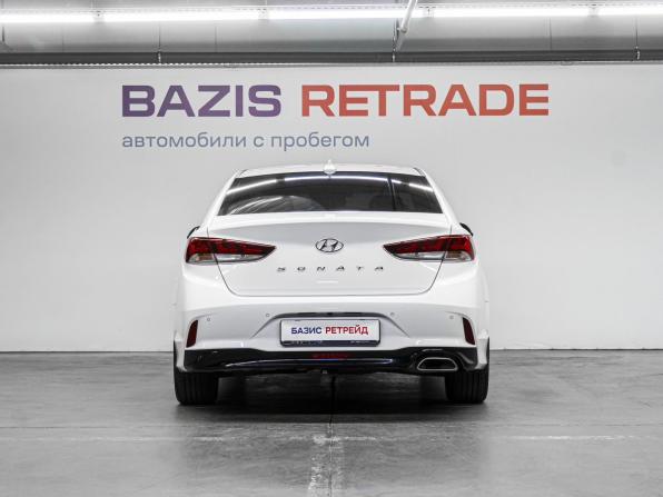 Hyundai Sonata VII (LF) Рестайлинг с пробегом 2019 года, цена 2 049 000 рублей, 71697 км, седан, Автокод Объявления
