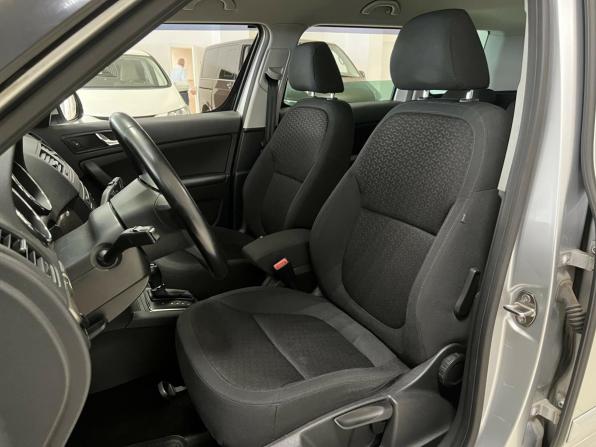 Skoda Yeti I Рестайлинг с пробегом 2014 года, цена 1 349 000 рублей, 118000 км, внедорожник, Автокод Объявления