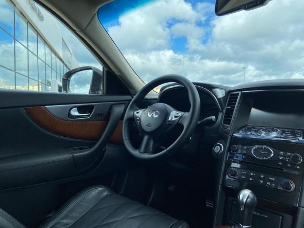 Infiniti QX70 с пробегом 2014 года, цена 1 900 000 рублей, 264634 км, внедорожник, Автокод Объявления