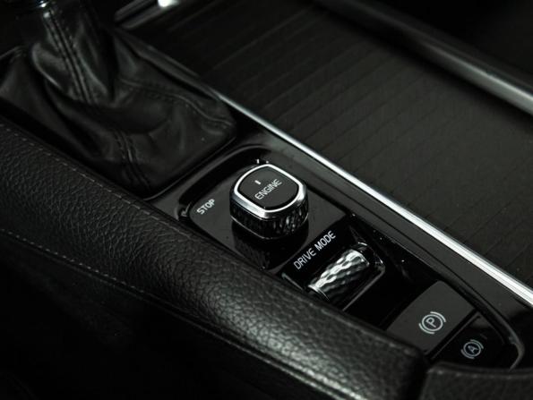 Volvo V90 Cross Country I с пробегом 2017 года, цена 2 899 700 рублей, 181000 км, универсал, Автокод Объявления