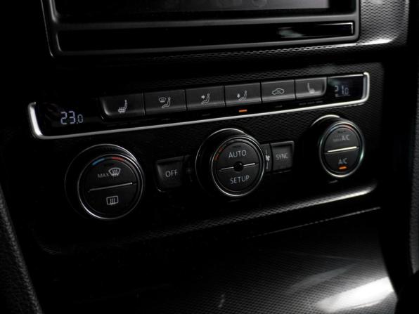 Volkswagen Golf GTI VII с пробегом 2014 года, цена 2 120 000 рублей, 133356 км, хэтчбек, Автокод Объявления