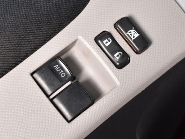 Toyota Yaris II с пробегом 2008 года, цена 484 995 рублей, 200943 км, хэтчбек, Автокод Объявления