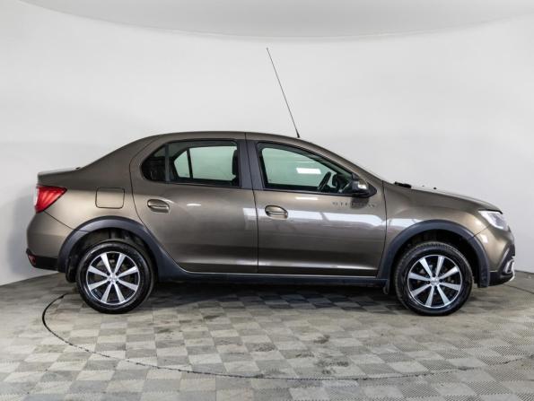 Renault Logan II Рестайлинг с пробегом 2021 года, цена 1 075 000 рублей, 135821 км, седан, Автокод Объявления