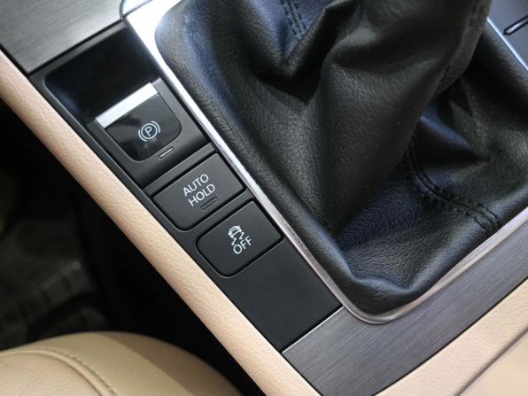 Volkswagen Passat B7 с пробегом 2012 года, цена 1 199 900 рублей, 179539 км, седан, Автокод Объявления