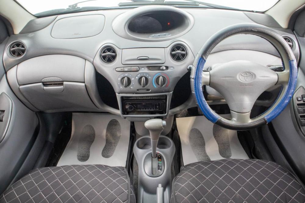 Toyota Vitz I (P10) Барнаул  - изображение 10
