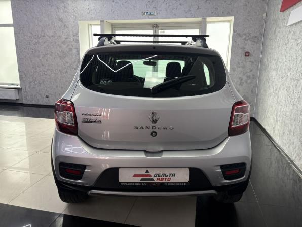Renault Sandero II с пробегом 2016 года, цена 999 000 рублей, 106481 км, хэтчбек, Автокод Объявления