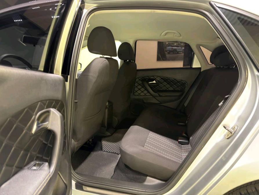 Volkswagen Polo V Рестайлинг Новосибирск  - изображение 12