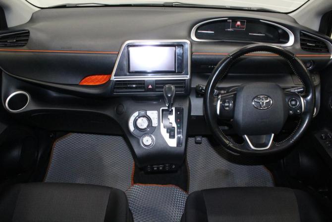 Toyota Sienta II Рестайлинг с пробегом 2019 года, цена 1 319 000 рублей, 100006 км, минивэн, Автокод Объявления