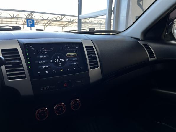 Mitsubishi Outlander II Рестайлинг с пробегом 2012 года, цена 1 360 000 рублей, 195200 км, внедорожник, Автокод Объявления