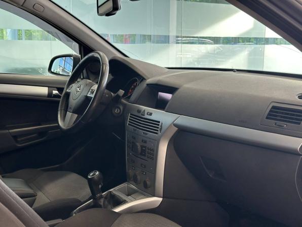 Opel Astra H Рестайлинг с пробегом 2009 года, цена 587 000 рублей, 242601 км, универсал, Автокод Объявления