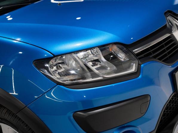 Renault Sandero II с пробегом 2018 года, цена 995 000 рублей, 101981 км, хэтчбек, Автокод Объявления