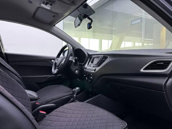 Hyundai Solaris II с пробегом 2018 года, цена 1 470 000 рублей, 77000 км, седан, Автокод Объявления